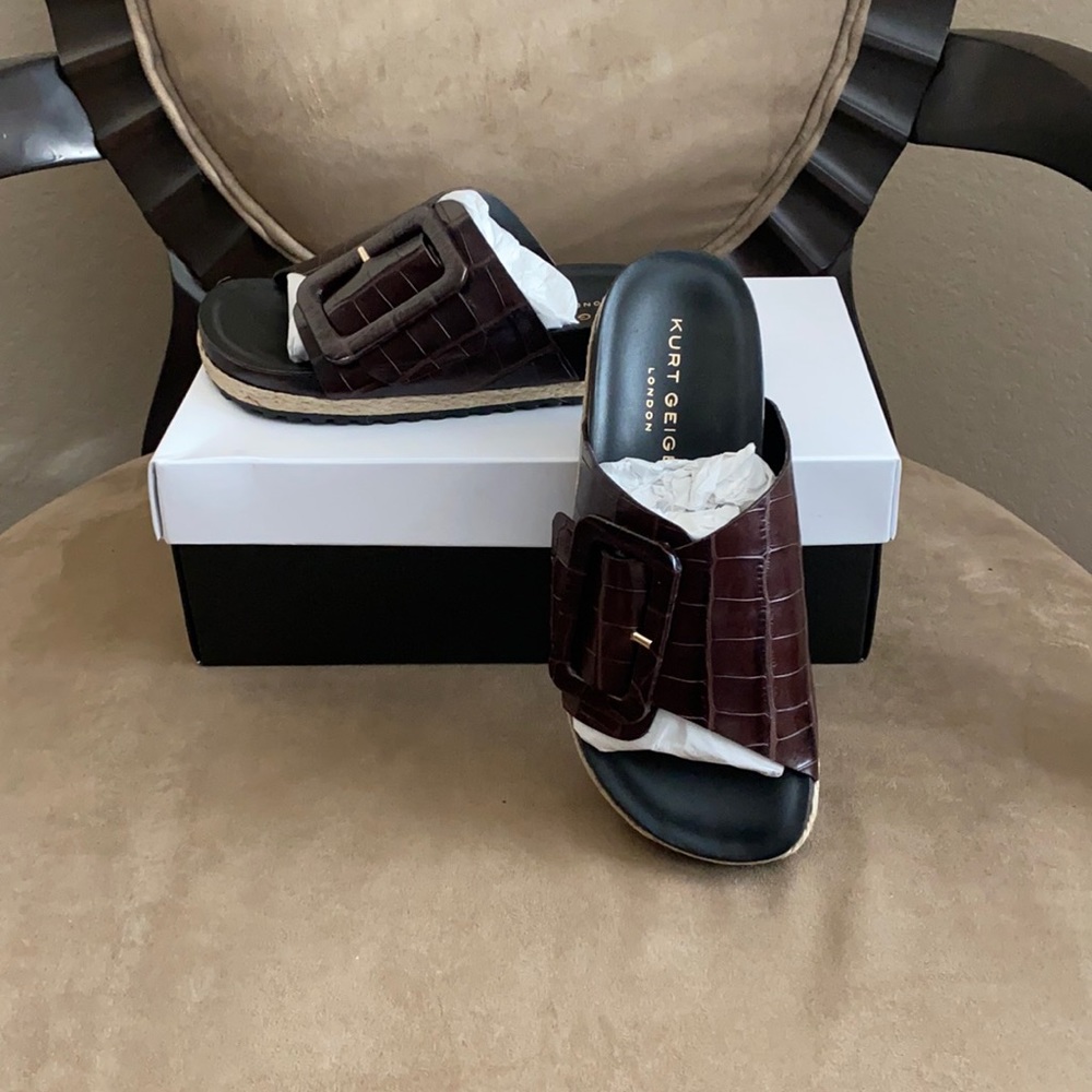 Kurt Geiger brown slides